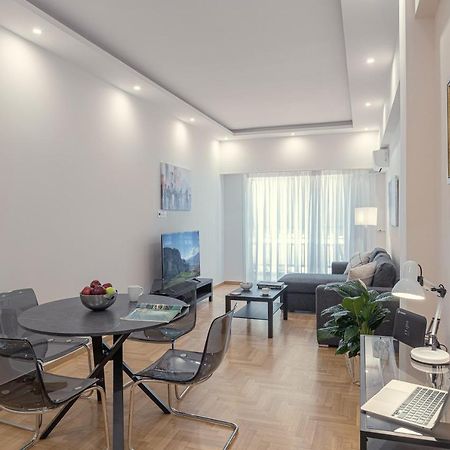Amazing Apartment Near Metro Station! Atene Esterno foto