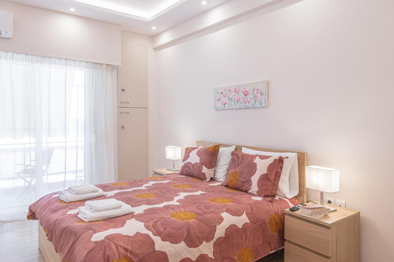 Amazing Apartment Near Metro Station! Atene Esterno foto