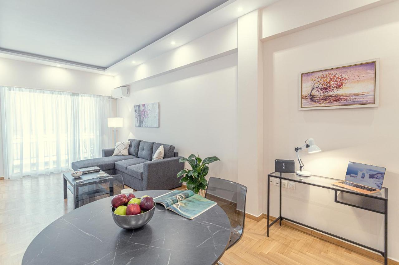 Amazing Apartment Near Metro Station! Atene Esterno foto