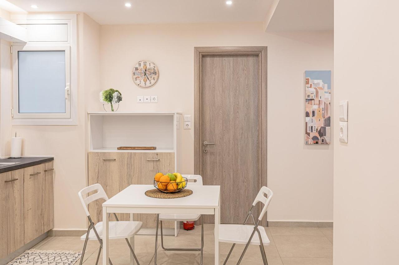 Amazing Apartment Near Metro Station! Atene Esterno foto