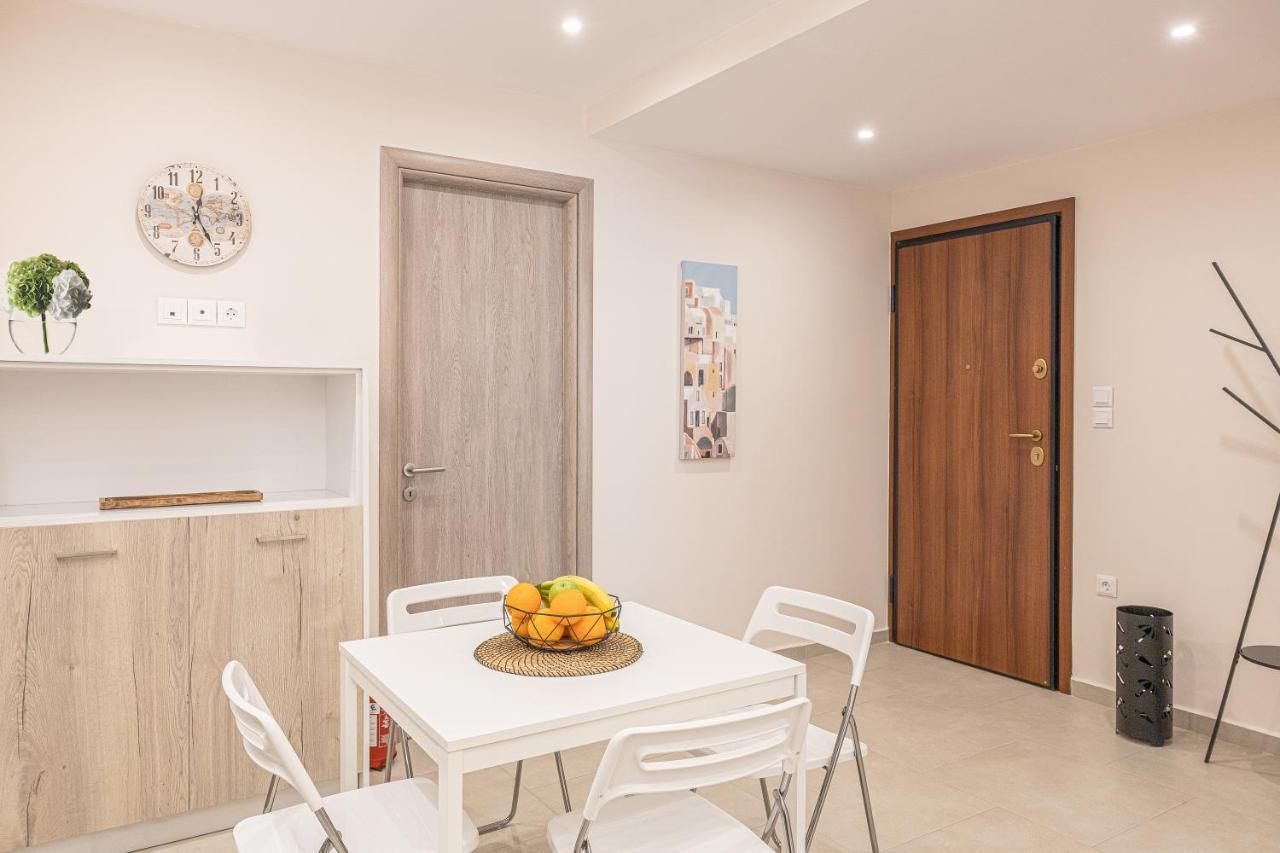 Amazing Apartment Near Metro Station! Atene Esterno foto